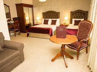 this picture shows you a beautiful bedroom in Drury 3 star hotel in Dublin